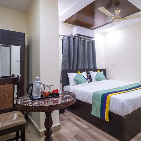 Treebo The Address Inn Mehdipatnam Гайдарабад Екстер'єр фото