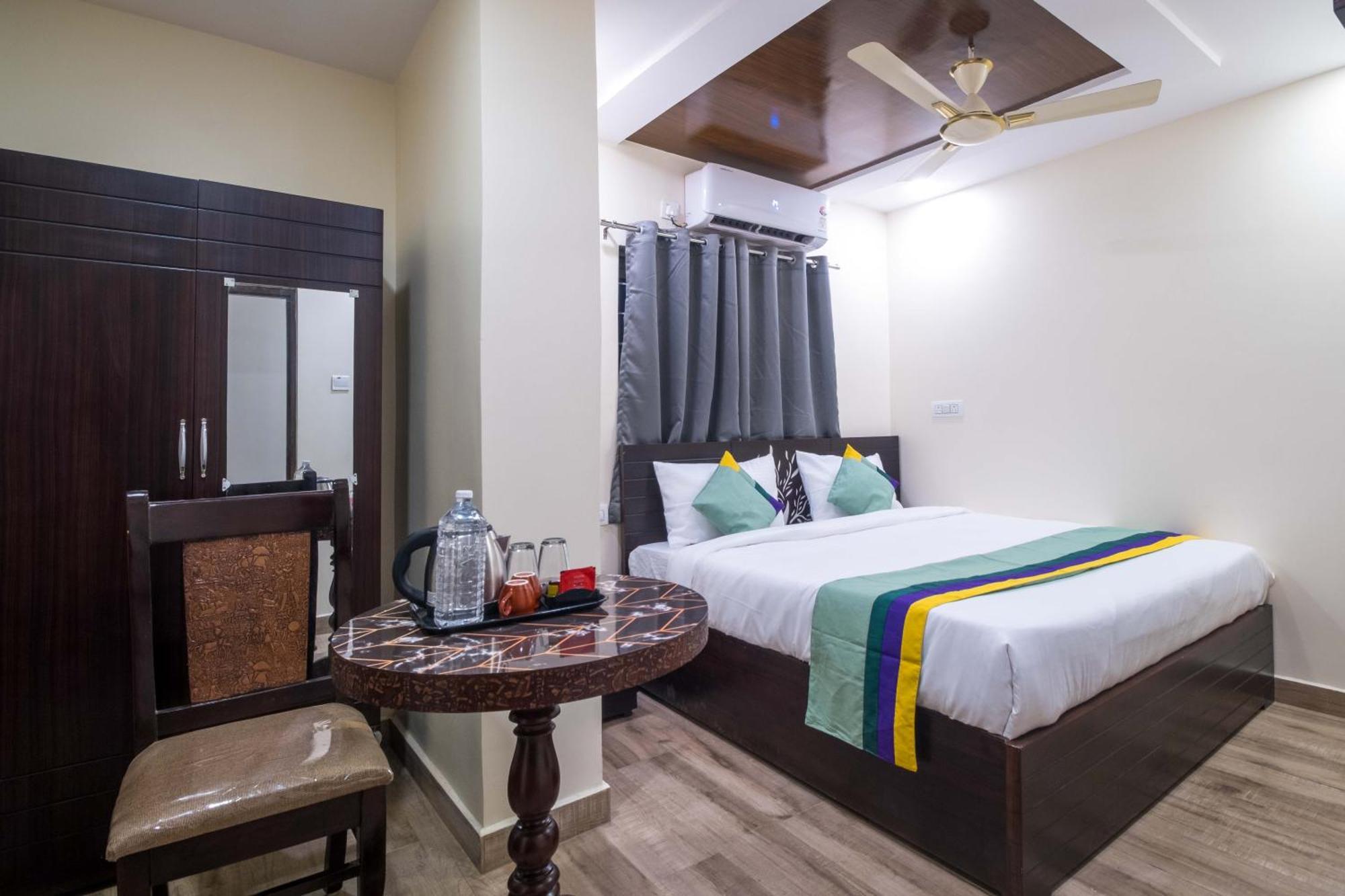 Treebo The Address Inn Mehdipatnam Гайдарабад Екстер'єр фото